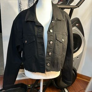 Gently used 2XL Almost Famous brand crop jacket in black.